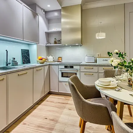 124 Z Ogrodkiem, Basenem I Gratis - 5d Апартаменты *