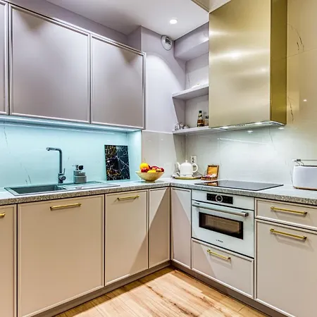 124 Z Ogrodkiem, Basenem I Gratis - 5d Нехоже