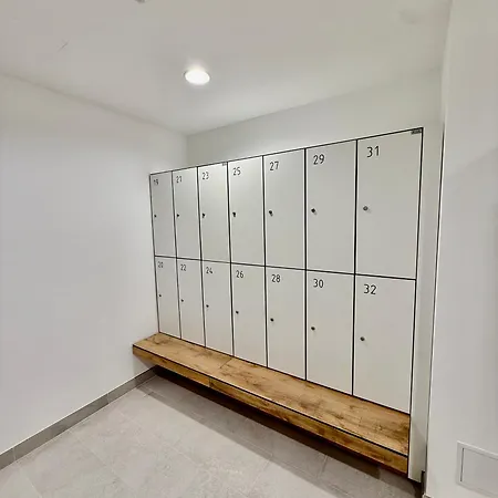 124 Z Ogrodkiem, Basenem I Gratis - 5d *