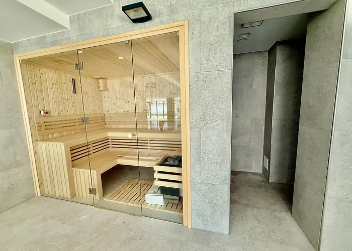 124 Z Ogrodkiem, Basenem I Gratis - 5d Appartamento *